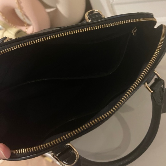 Coach purse - sold - Picture 3 of 8